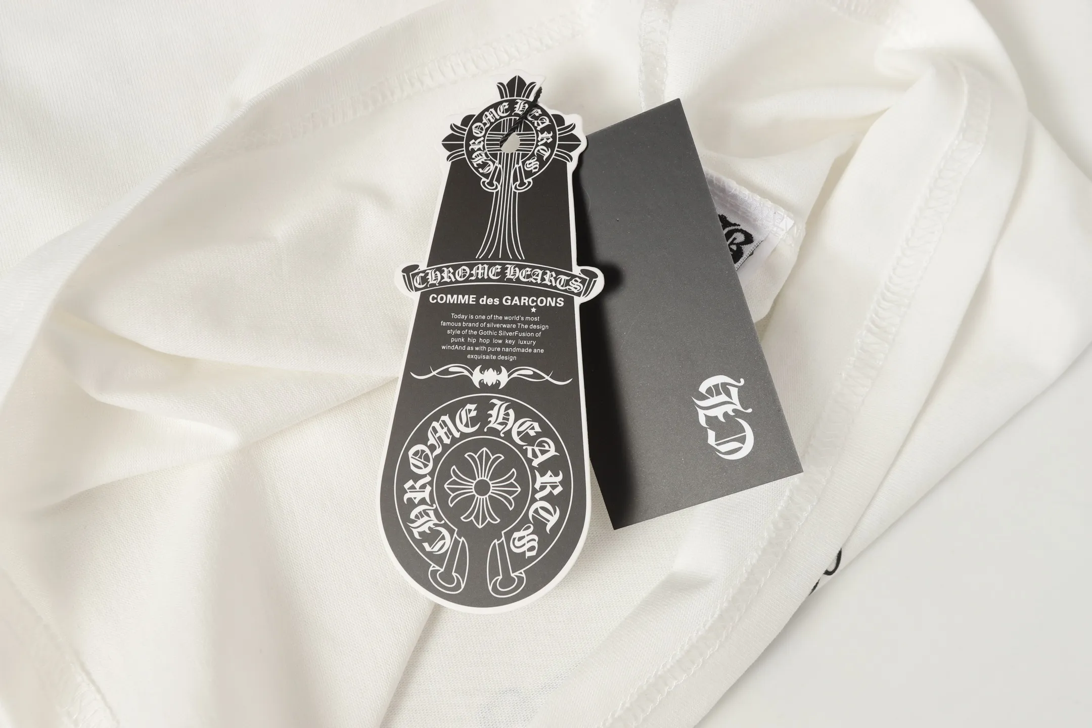 P160 -Chrome Hearts/Chrome Hearts 23ss color cross✝️Sanskrit letter printed short-sleeved T-shirt -High weight, high density and high quality. The wool is soft, delicate and skin-friendly. It feels soft and silky. It has excellent warmth and skin-friendly properties.
